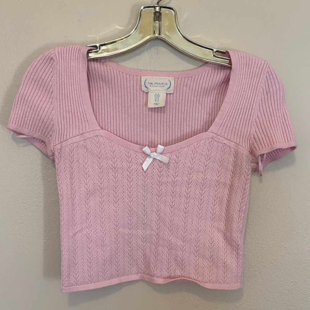 Chic Pink Knit Crop Top with Bow Accent